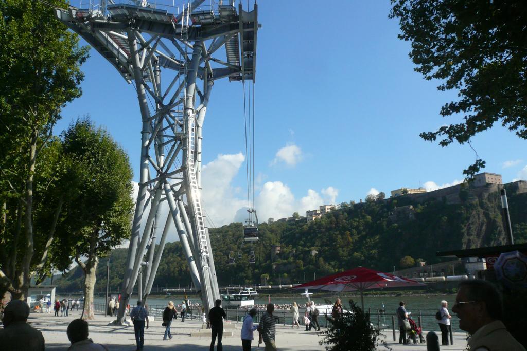 Ferienwohnungen im Moseltal Löf Exterior foto