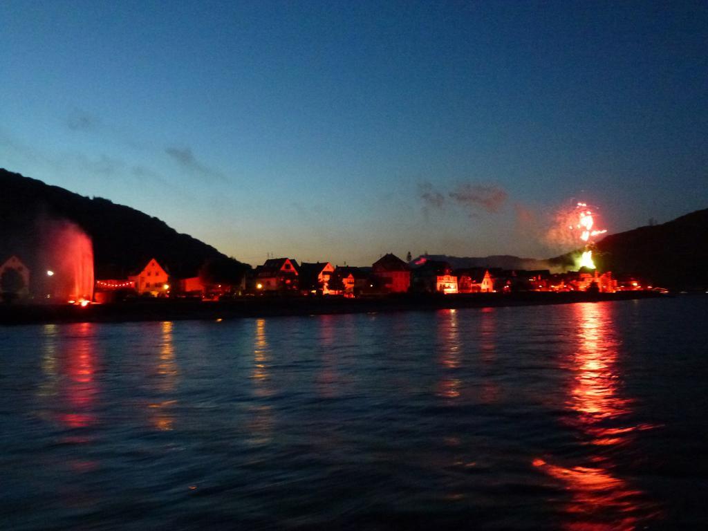 Ferienwohnungen im Moseltal Löf Exterior foto